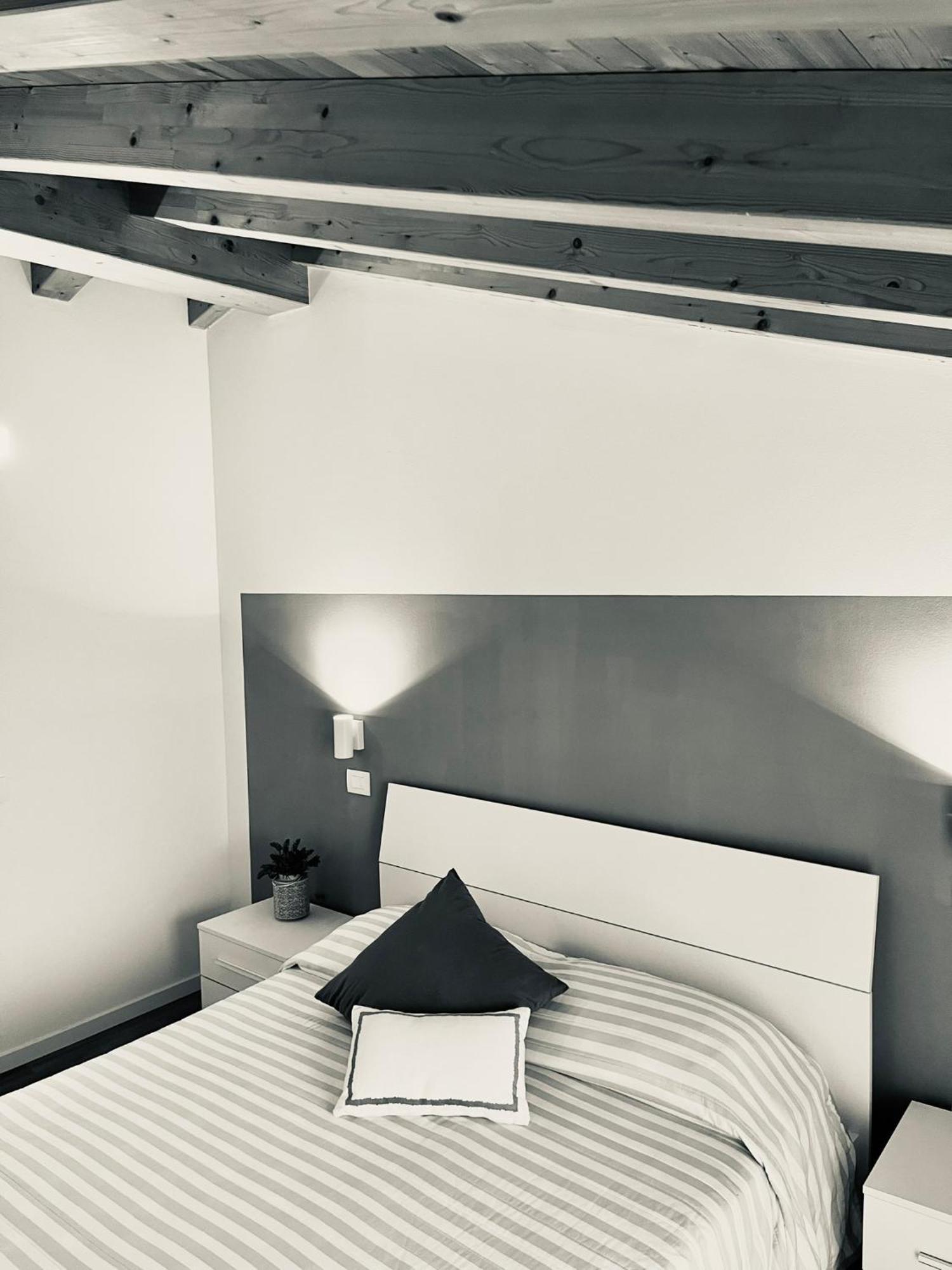 Villavecchia Castegnero Room photo