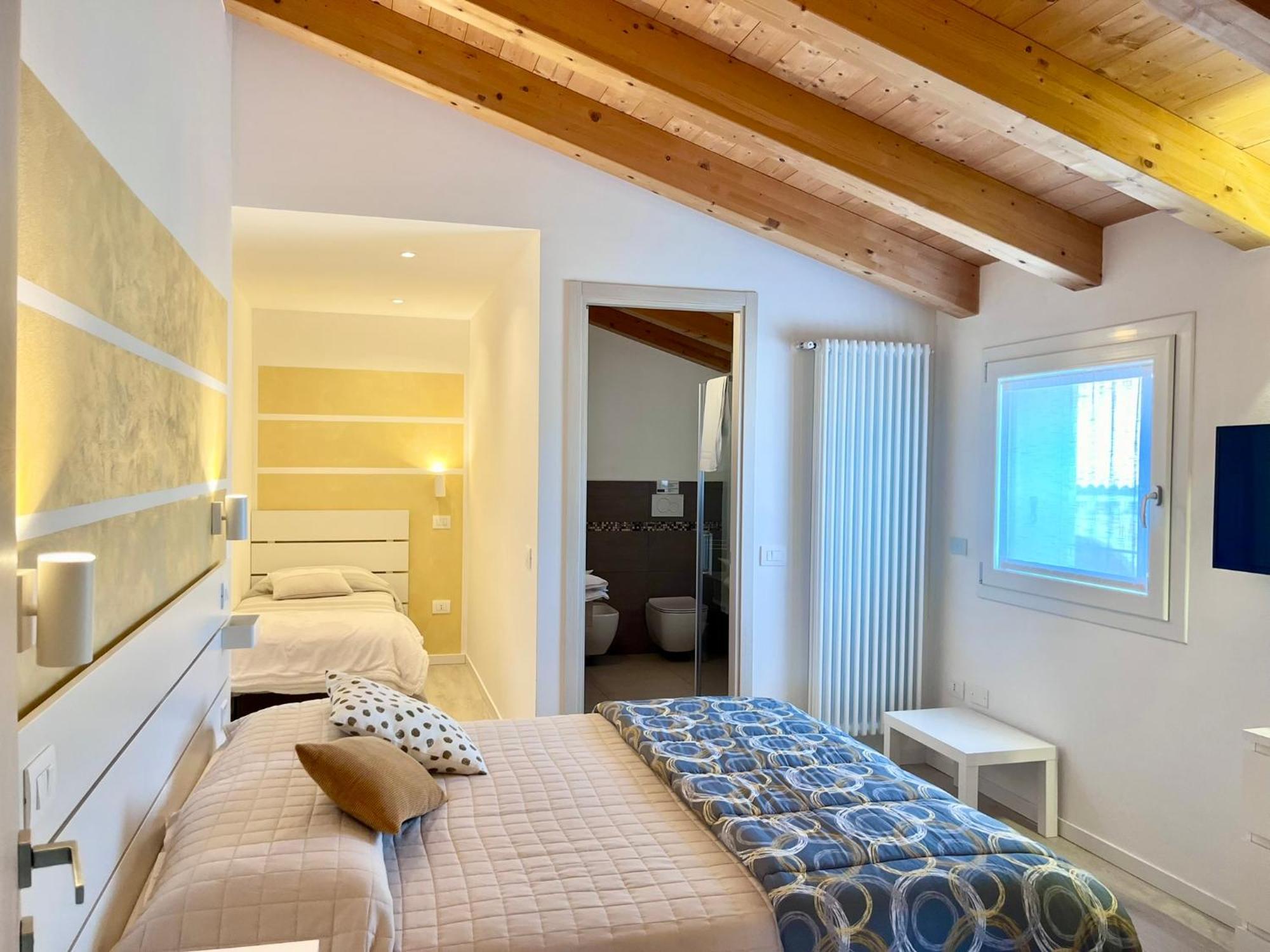 Villavecchia Castegnero Room photo