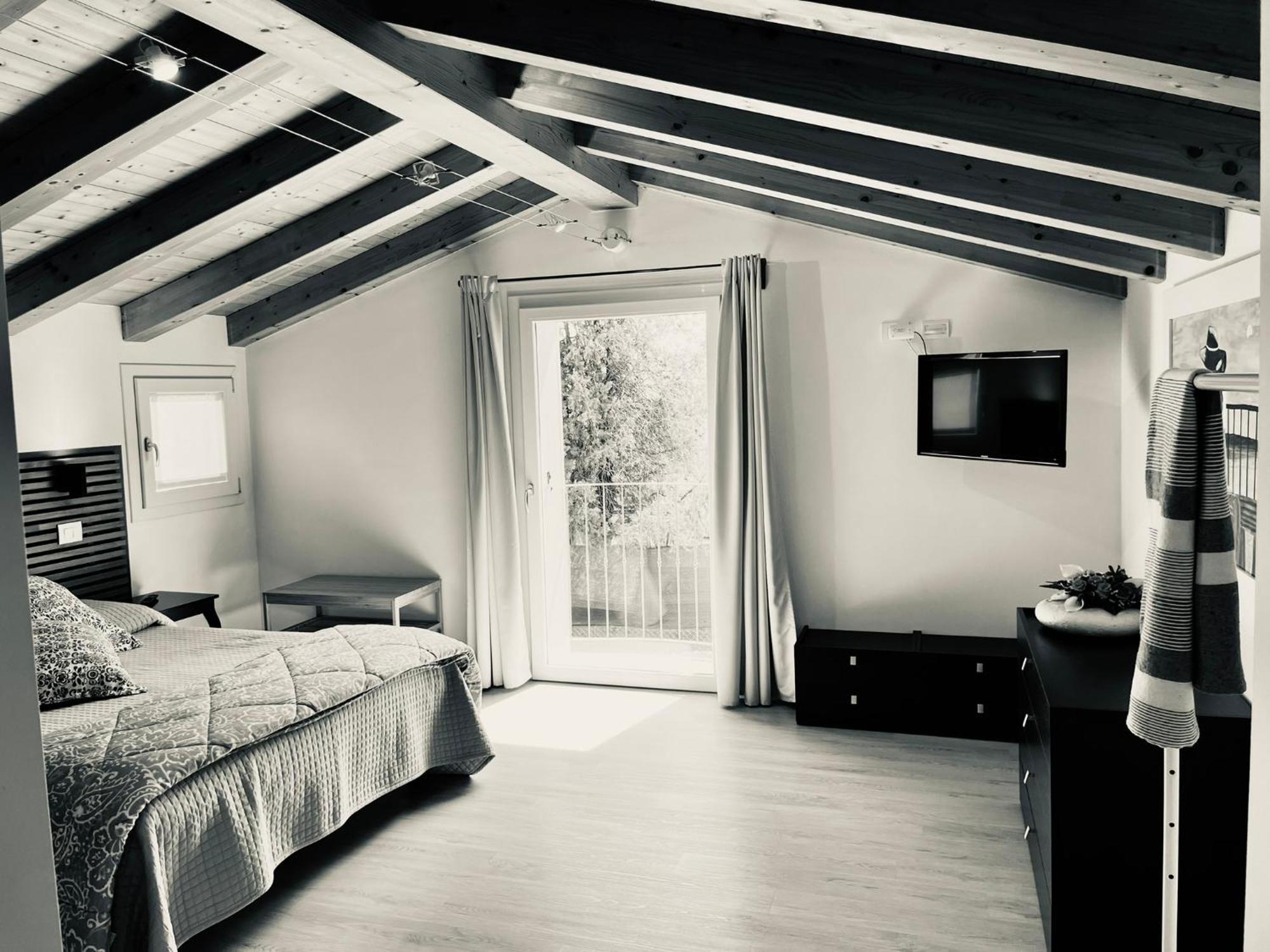 Villavecchia Castegnero Room photo